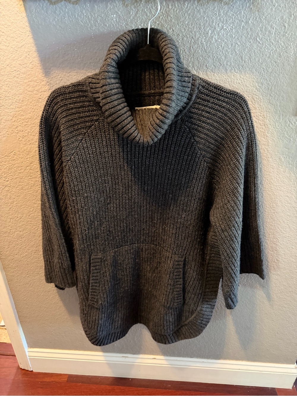 UGG Raelynn M Gray Wool Blend Poncho Sweater Cowl Neck Kangaroo Pocket